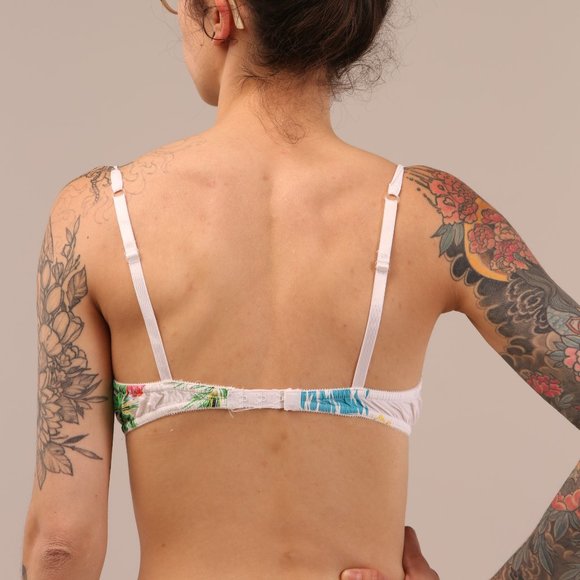 2/20 Vintage Victoria's Secret Bra 34B - Picture 2 of 2